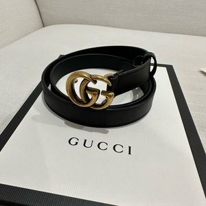 GUCCI Leather belt with Double G buckle